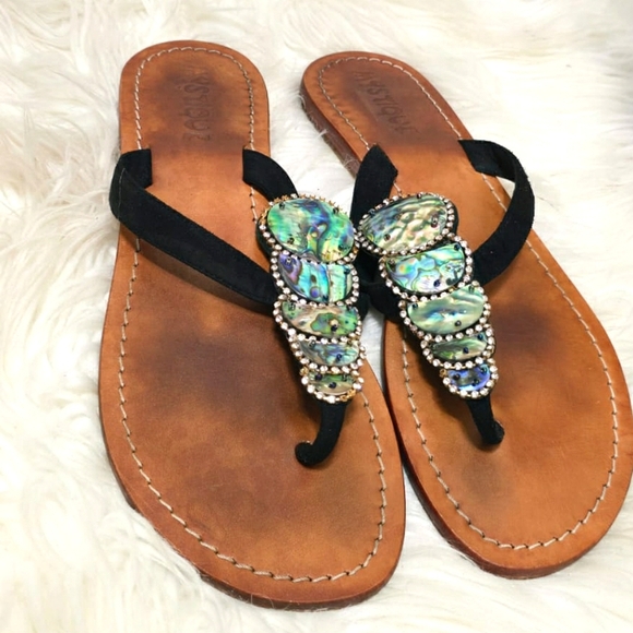 Mystique Iridescent Shell Beaded Thong Flat Sandal Women's Size 10 - Picture 1 of 6